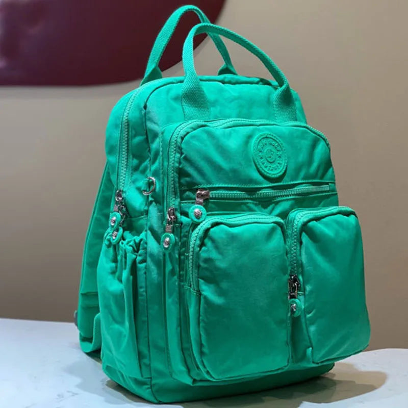 Mochila Feminina Impermeável 29L para Escola, Trabalho e Viagem