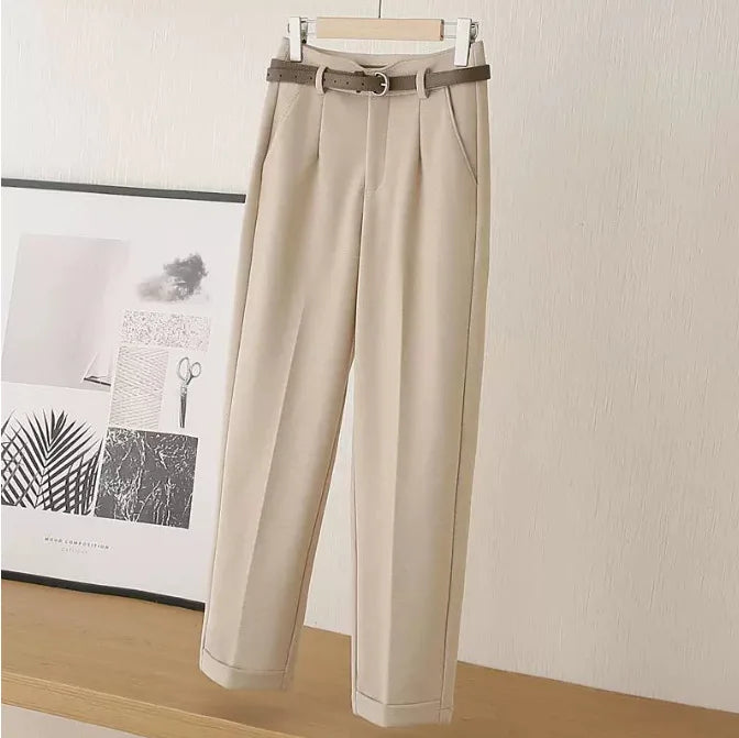 Calça Feminina Alfaiataria de Lã Cintura Alta com Cinto