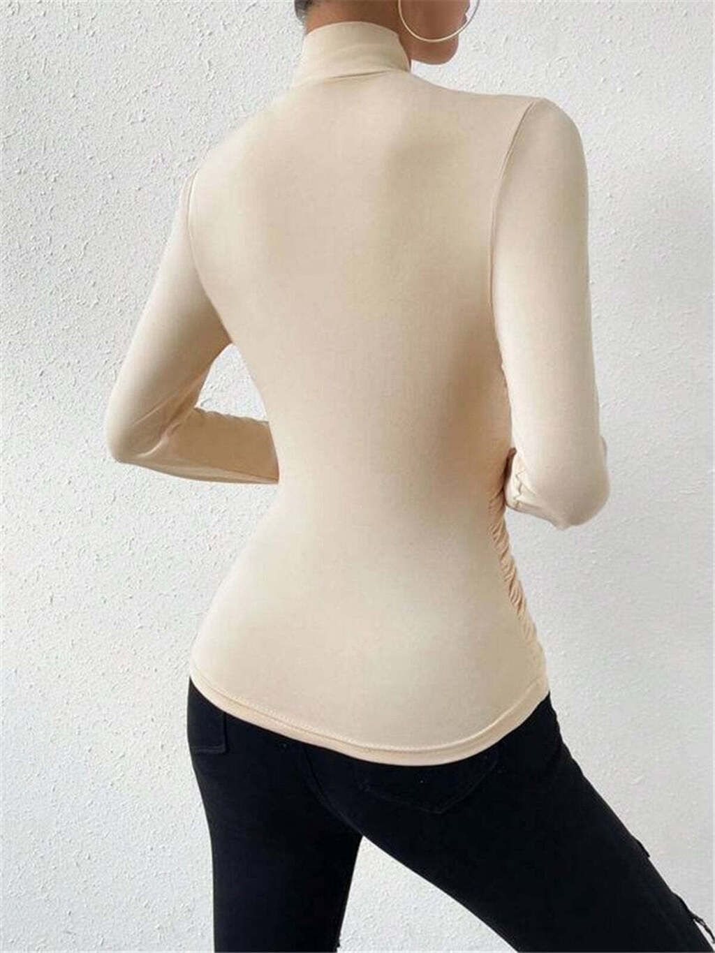 Blusa Plissada com Gola Cruzada