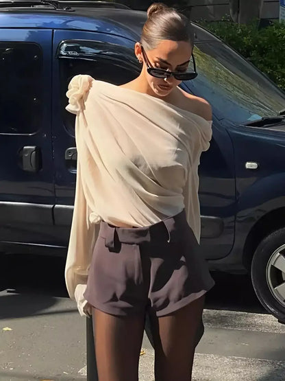Blusa Feminina de Ombro Único com Flor em Chiffon - Elise