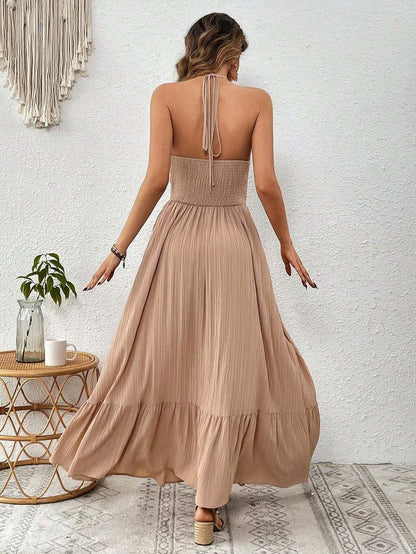 Vestido Longo Listrado com Recorte Frontal e Amarração – Estilo e Frescor para o Verão