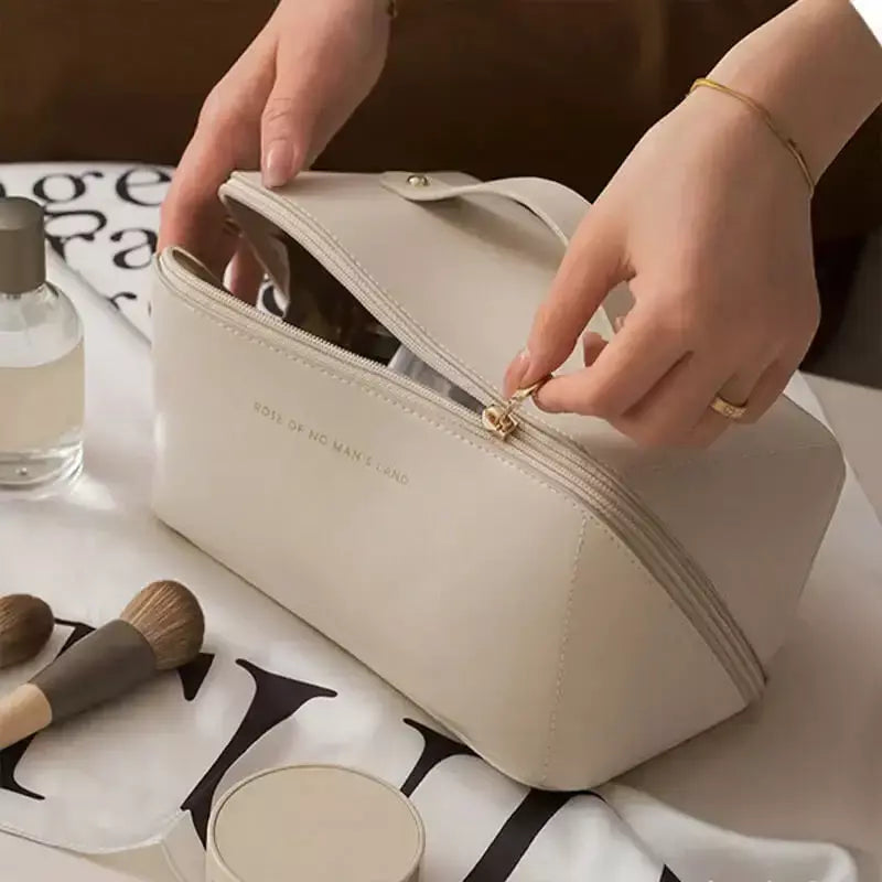 Cosmetic Bag - Bolsa em Couro Organizadora de Skin Care e Maquiagens