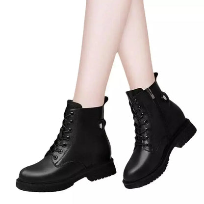 Bota Coturno Feminino Preto com Cadarço e Zíper Lateral – Estilo e Conforto no Dia a Dia