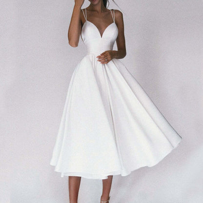 Vestido Longo de Alças Finas com Decote Profundo e Saia Rodada – Elegância e Sofisticação para Momentos Únicos