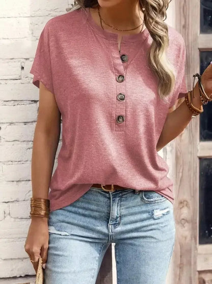 Blusa Feminina Básica com Gola Redonda e Abertura Frontal de Botões - Isolde