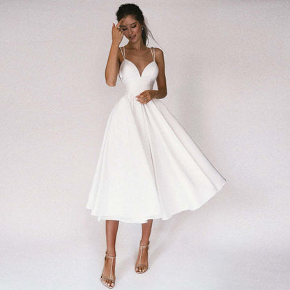 Vestido Longo de Alças Finas com Decote Profundo e Saia Rodada – Elegância e Sofisticação para Momentos Únicos