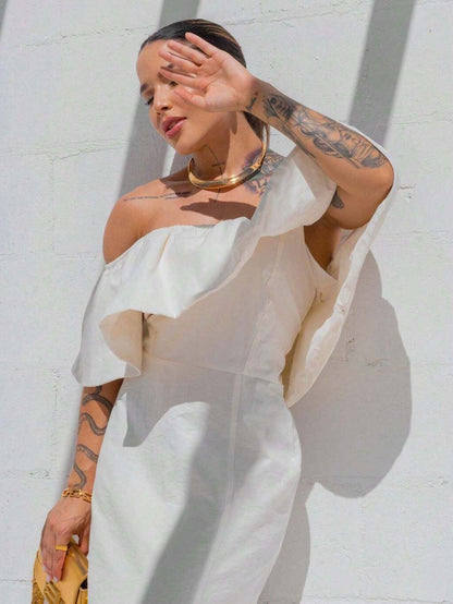 Vestido Off-Shoulder Branco – Estilo e Conforto em Cada Detalhe