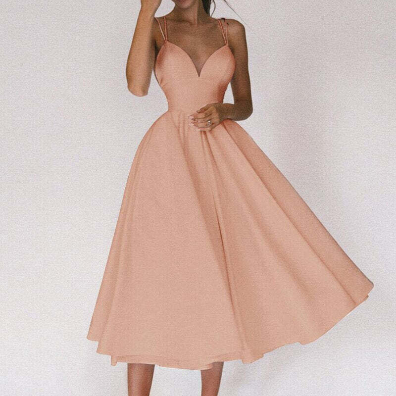 Vestido Longo de Alças Finas com Decote Profundo e Saia Rodada – Elegância e Sofisticação para Momentos Únicos