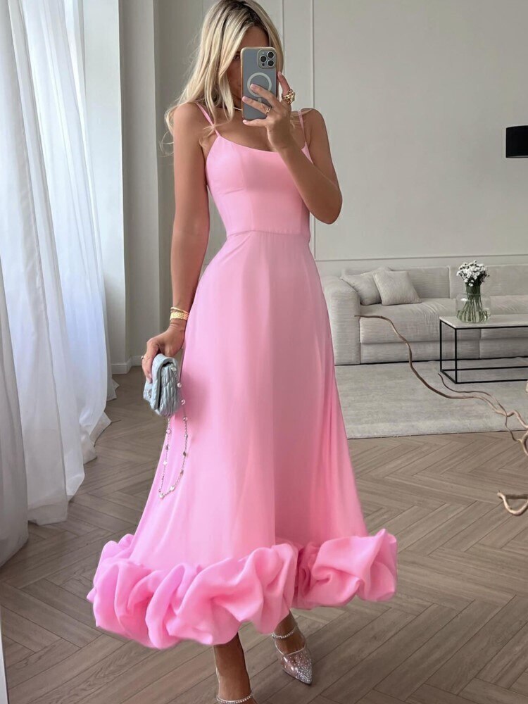 Vestido Longo Lilás com Babados na Barra – Elegância e Delicadeza em Cada Detalhe