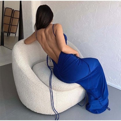 Vestido Longo Justo com Alças Finas e Amarração Lateral – Elegância Contemporânea para Ocasiões Especiais