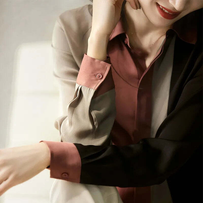 Camisa Feminina Manga Longa Blocos de Cor – Modernidade e Sofisticação