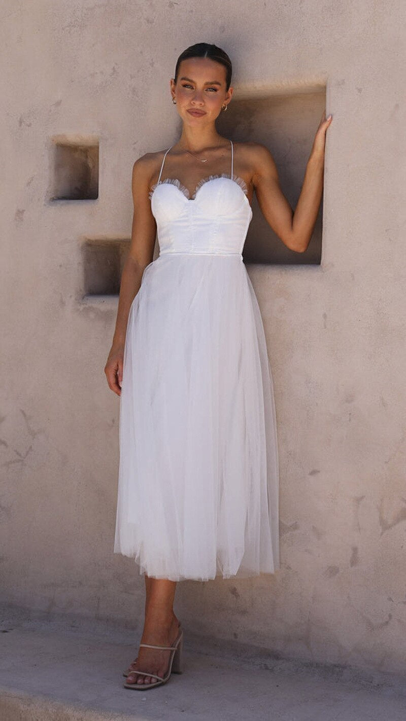 Vestido Midi de Tule com Corpete Estruturado e Alças Finas – Estilo Romântico e Sofisticado