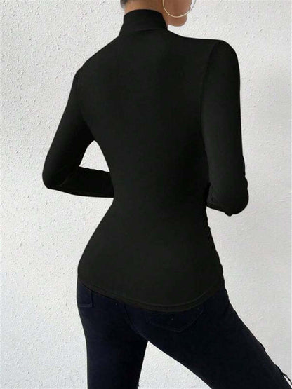 Blusa Plissada com Gola Cruzada