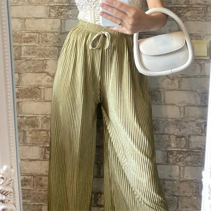 Calça Pantalona Plissada Feminina em Seda Gelada Casual