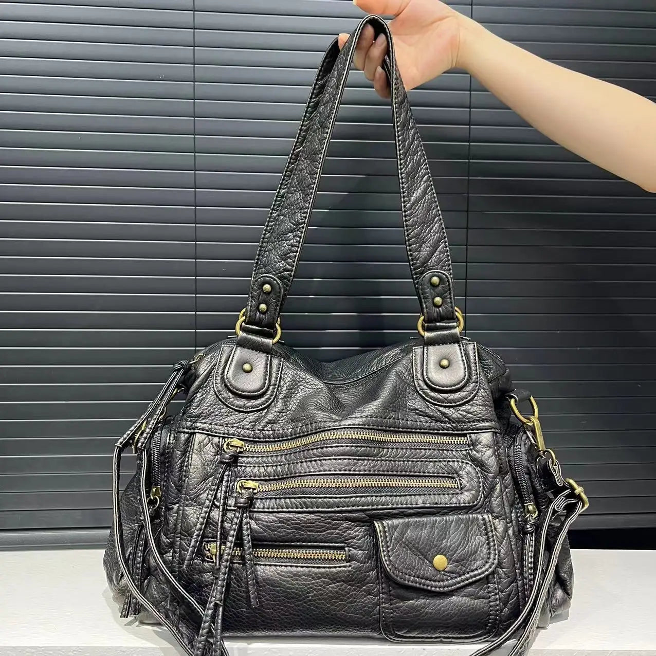 Bolsa Tiracolo Y2K Feminina em Couro Sintético com Múltiplos Bolsos