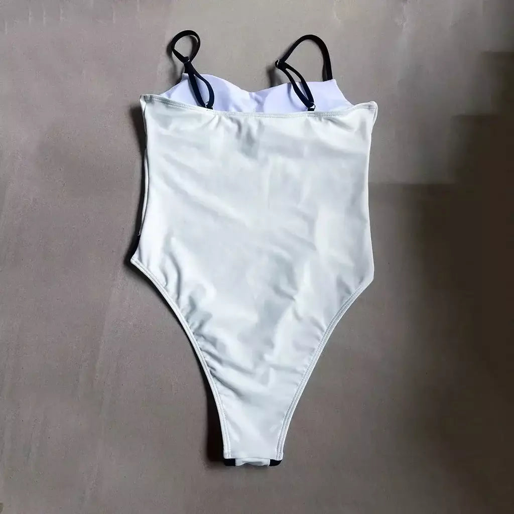 Maiô Feminino Preto e Off-White com Alças Finas - Conforto e Estilo para o Verão