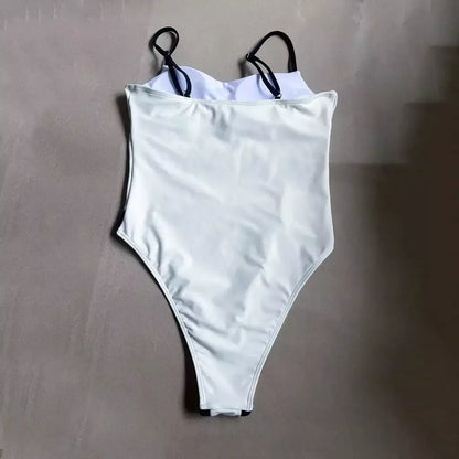 Maiô Feminino Preto e Off-White com Alças Finas - Conforto e Estilo para o Verão