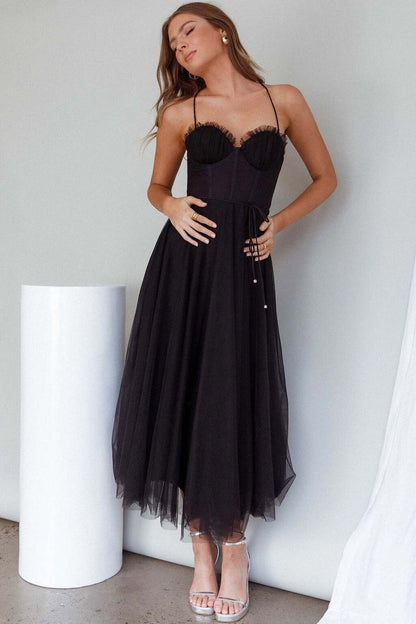 Vestido Midi de Tule com Corpete Estruturado e Alças Finas – Estilo Romântico e Sofisticado