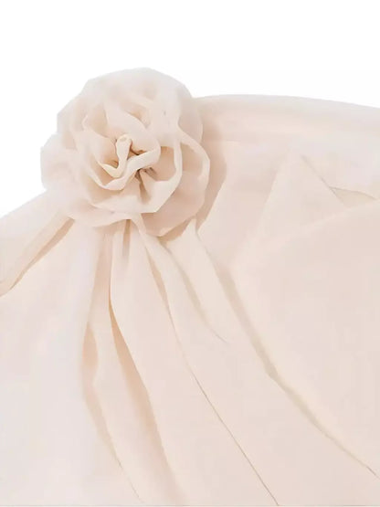 Blusa Feminina de Ombro Único com Flor em Chiffon - Elise