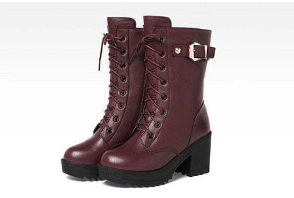 Bota Feminina Preta Cano Médio com Forro de Pelúcia – Conforto e Estilo no Inverno