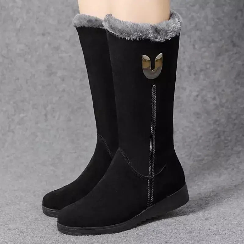 Bota Feminina Cano Alto Forrada – Conforto e Proteção para o Inverno