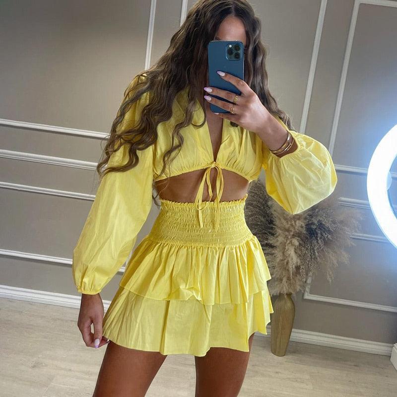 Conjunto Feminino com Manga Longa Bufante e Saia em Camadas – Elegância e Modernidade