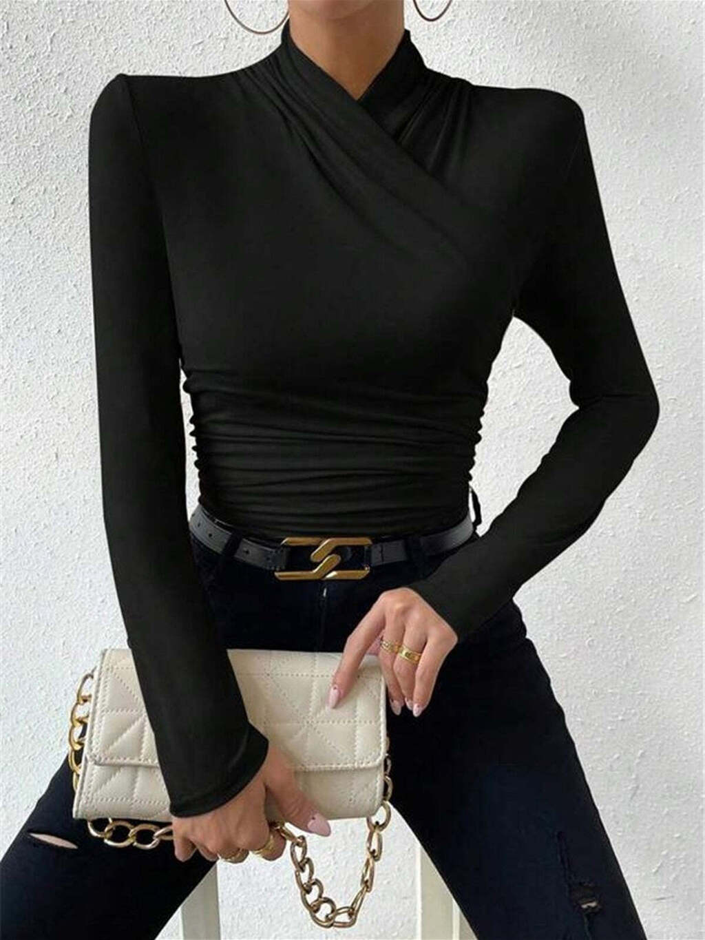 Blusa Plissada com Gola Cruzada
