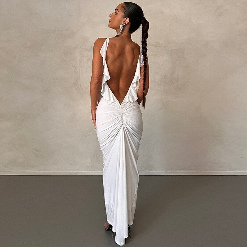 Vestido Longo Justo com Decote Fino e Caimento Elegante – Modernidade e Estilo